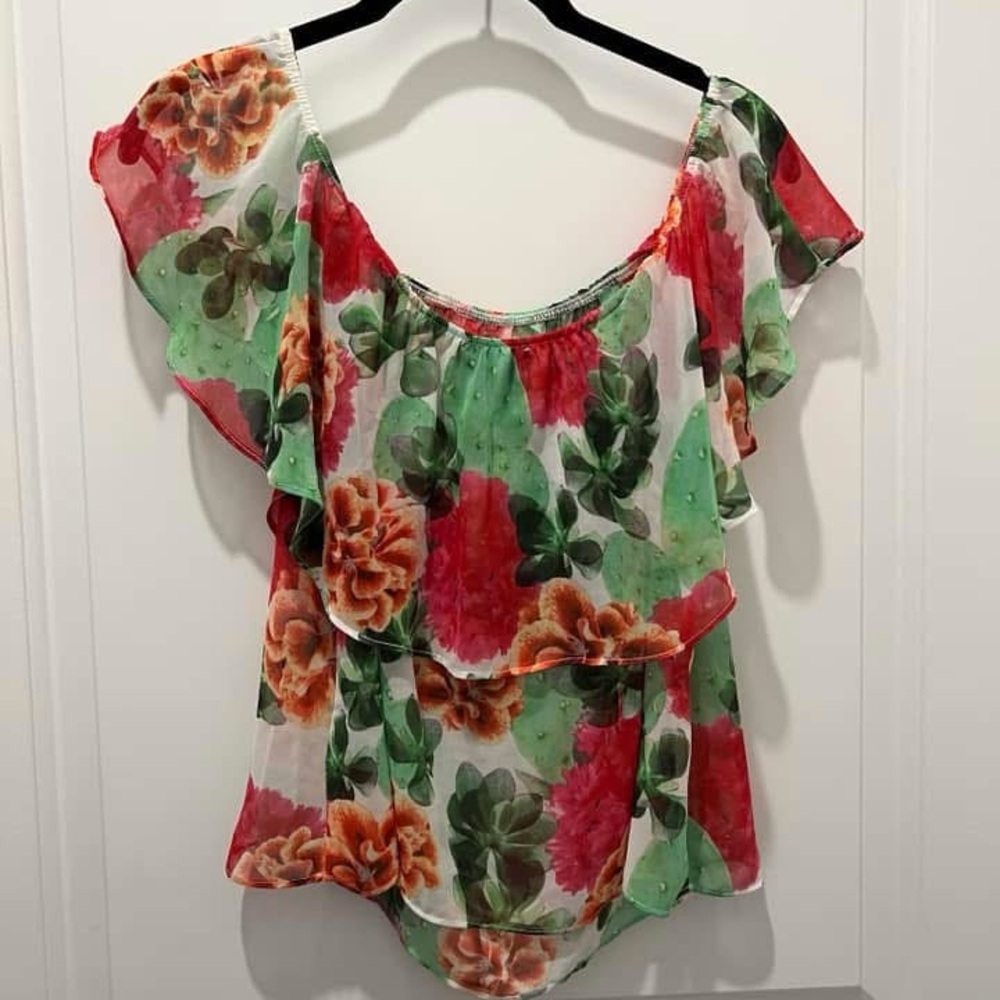 Show Me Your MuMu Chiquita Top